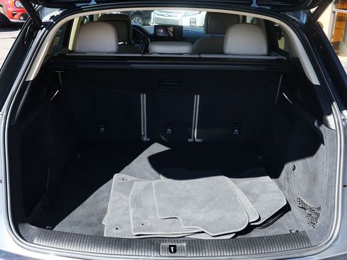 Used 2022 Audi Q5 2.0T Premium image 24