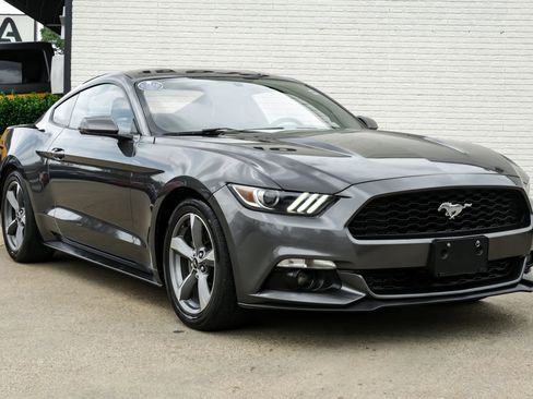 Used 2016 Ford Mustang Premium RWD image 5