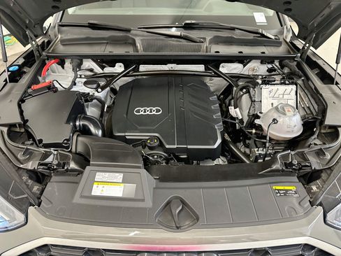 Used 2023 Audi Q5 2.0T Premium w/ Convenience Package AWD/4WD image 34