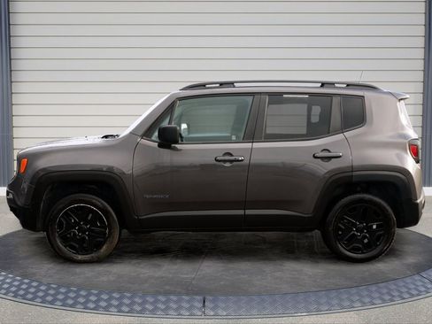 Used 2018 Jeep Renegade Sport w/ Power & Air Group image 4