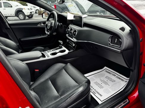 Used 2018 Kia Stinger GT1 image 24