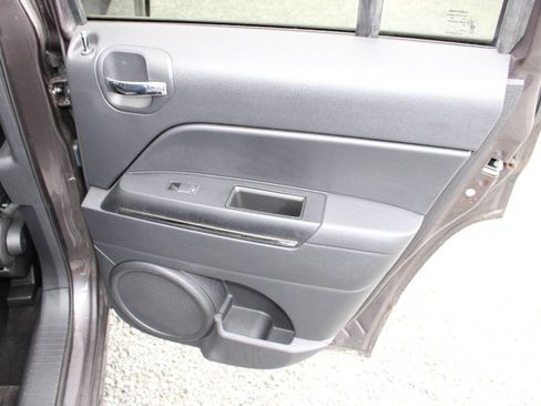 Used 2015 Jeep Patriot Limited AWD/4WD image 20