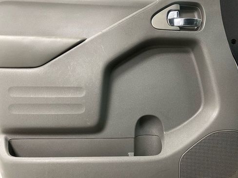 Used 2017 Nissan Frontier SV w/ SV Value Truck Package image 13