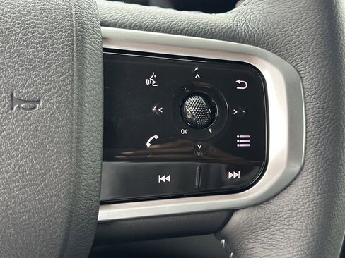 New 2026 Nissan Armada SV image 9