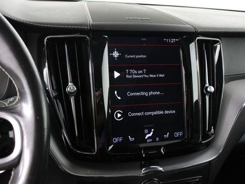 Used 2020 Volvo XC60 T6 R-Design image 9