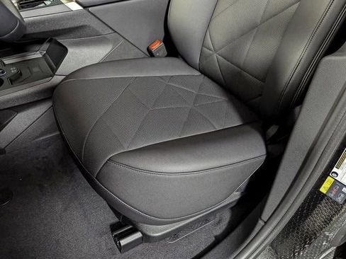 Used 2026 BMW iX xDrive60 w/ Premium Package image 15