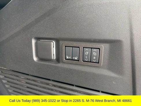 Used 2025 Chevrolet Tahoe High Country image 40