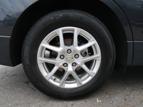 Used 2023 Chevrolet Equinox LT FWD image 44