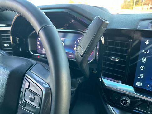 Used 2025 Chevrolet Silverado 2500 High Country w/ Technology Package image 20