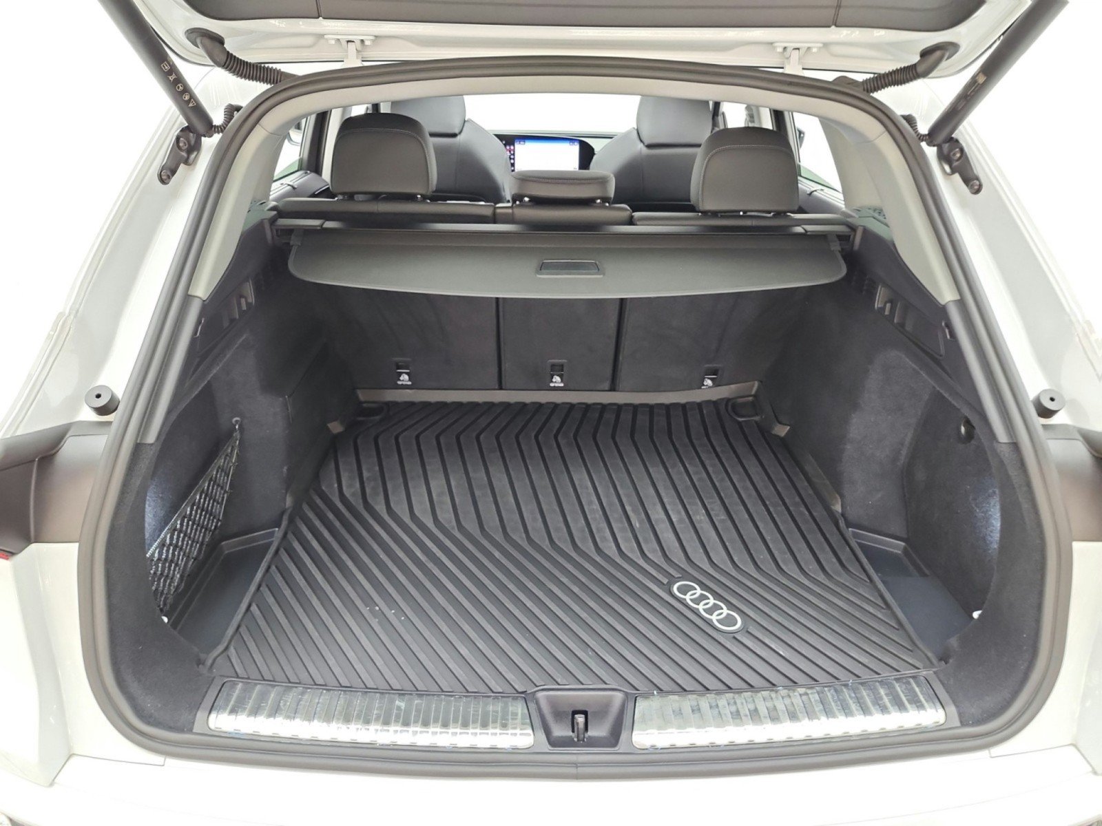 Used 2025 Audi Q5 Premium Plus AWD/4WD image 30