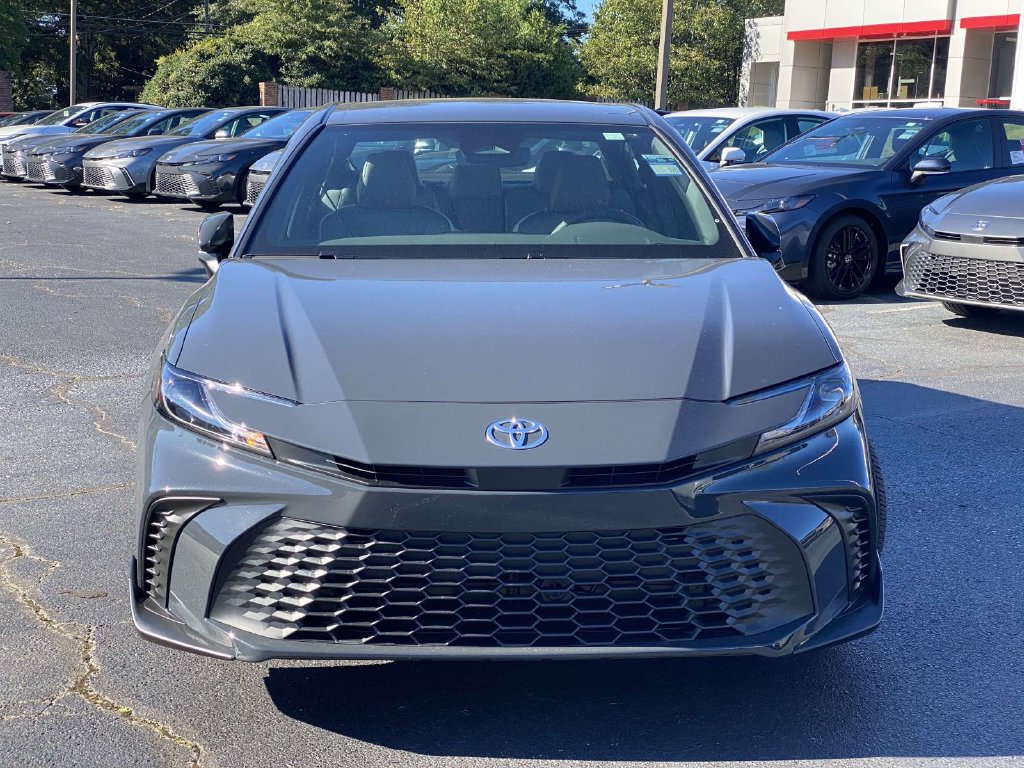 New 2026 Toyota Camry Hybrid FWD image 7