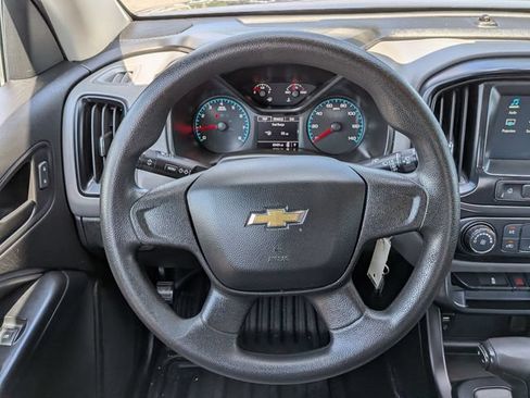 Used 2018 Chevrolet Colorado W/T RWD image 20