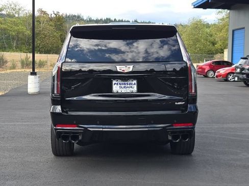 Used 2025 Cadillac Escalade V w/ LPO, Floor Liner Package AWD/4WD image 8