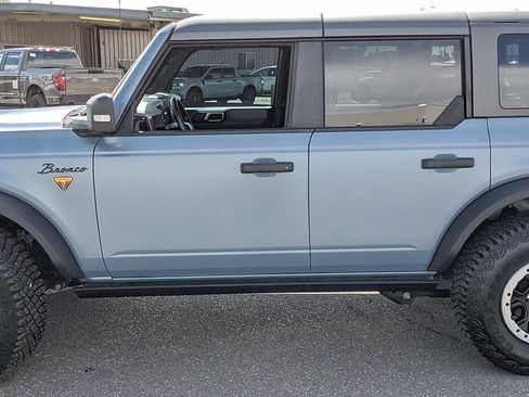 Used 2023 Ford Bronco Badlands AWD/4WD image 5