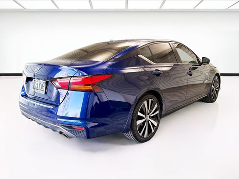 Used 2022 Nissan Altima 2.5 SR FWD image 4