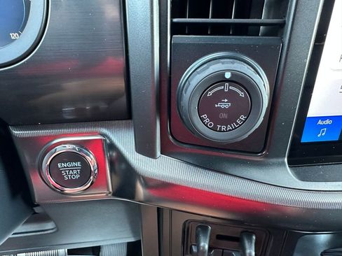 New 2025 Ford F150 Lariat w/ Equipment Group 501A Mid image 12