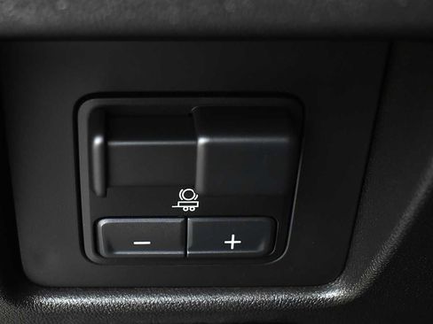 Used 2024 Chevrolet Colorado ZR2 w/ ZR2 Bison Edition image 30