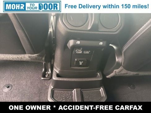 Used 2022 Jeep Wrangler Unlimited Sahara AWD/4WD image 34