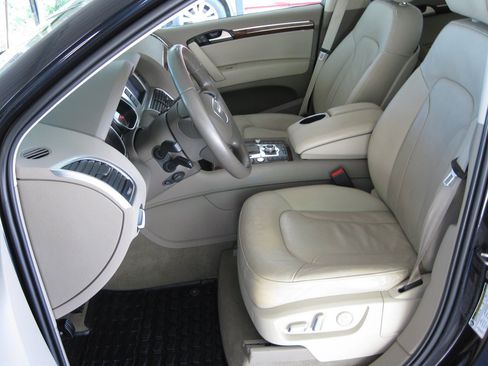 Used 2015 Audi Q7 3.0T Premium Plus w/ Premium Plus Package AWD/4WD image 12