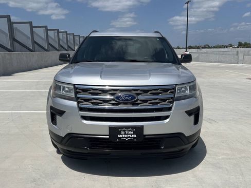 Used 2018 Ford Explorer 4WD image 4