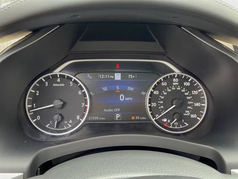 Used 2024 Nissan Murano SL AWD/4WD image 12