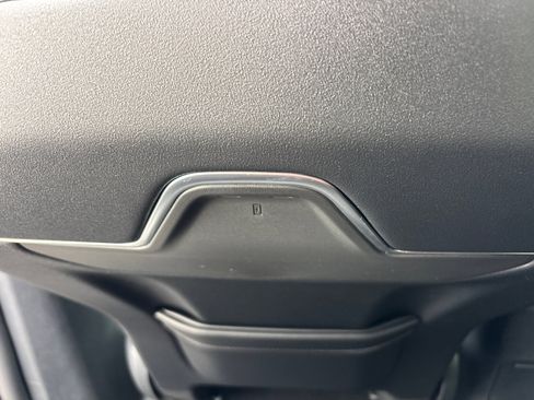 New 2026 Lincoln Navigator Premiere AWD/4WD image 32