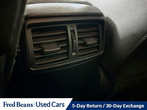 Used 2018 Nissan Rogue SV w/ Premium Package image 27