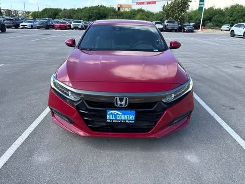 Used 2018 Honda Accord Sport image 8