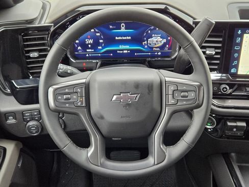 Used 2025 Chevrolet Silverado 2500 ZR2 AWD/4WD image 21