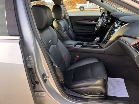 Used 2019 Cadillac CTS Luxury image 23