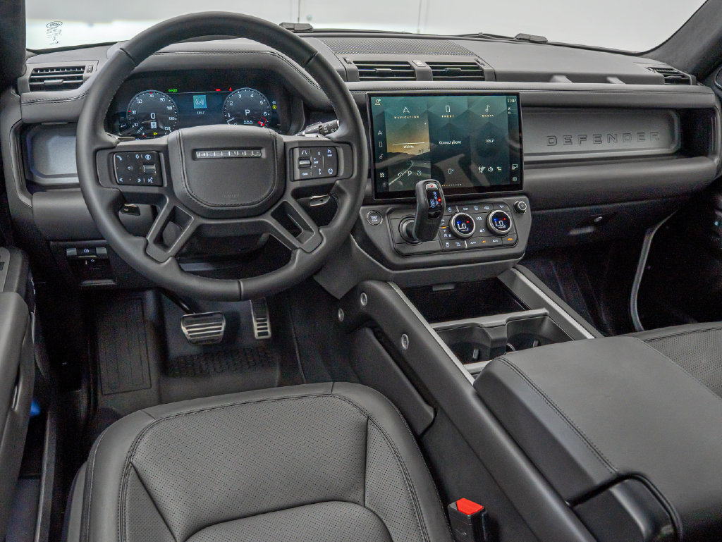 New 2026 Land Rover Defender 90 V8 AWD/4WD image 4