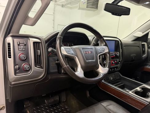 Used 2016 GMC Sierra 2500 SLT w/ Duramax Plus Package AWD/4WD image 4