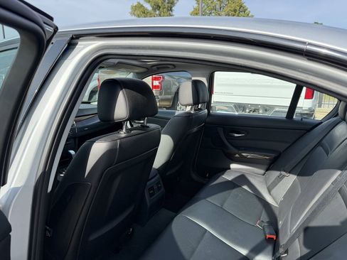 Used 2011 BMW 335i Sedan RWD image 12