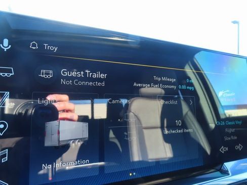 Certified 2025 Chevrolet Silverado 1500 High Country w/ Technology Package image 22