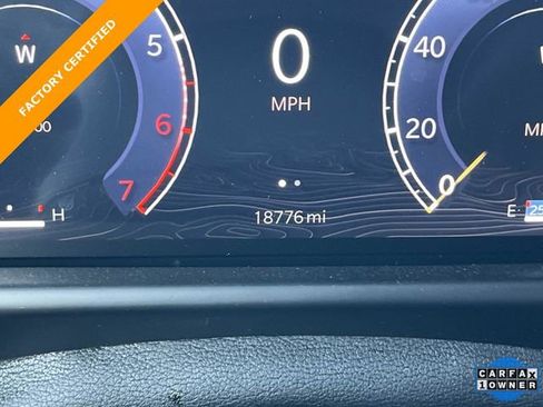 Certified 2024 Jeep Wagoneer Series III w/ Premium Group I AWD/4WD image 42