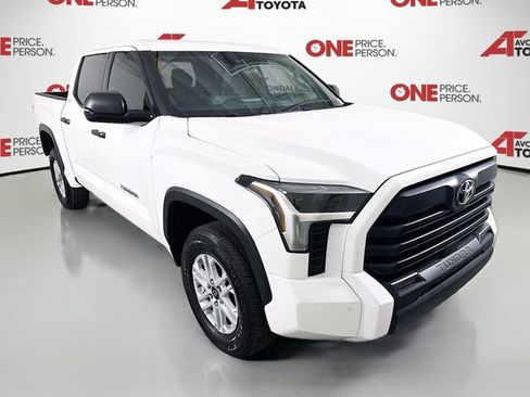 Used 2025 Toyota Tundra SR5 w/ SR5 Convenience Package AWD/4WD image 1