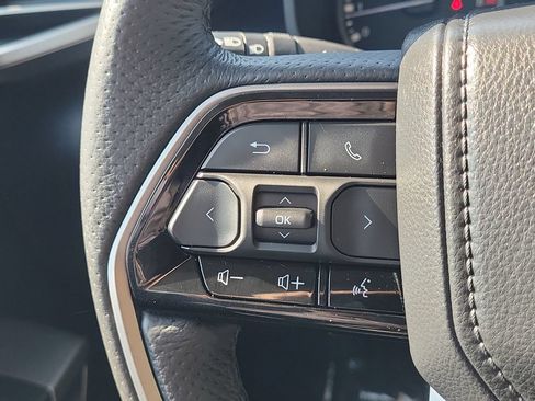 Used 2023 Toyota Tundra SR5 w/ SR5 Premium Package AWD/4WD image 10