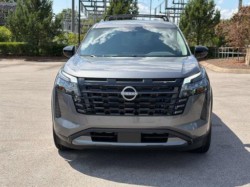 New 2026 Nissan Pathfinder SL FWD image 8