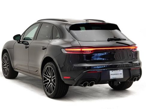Certified 2025 Porsche Macan Turbo AWD/4WD image 3
