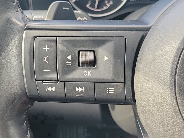 Used 2024 Nissan Pathfinder SV FWD image 25