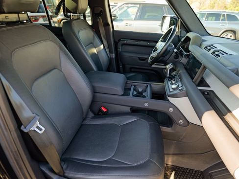 Used 2023 Land Rover Defender 110 X-Dynamic SE AWD/4WD image 38