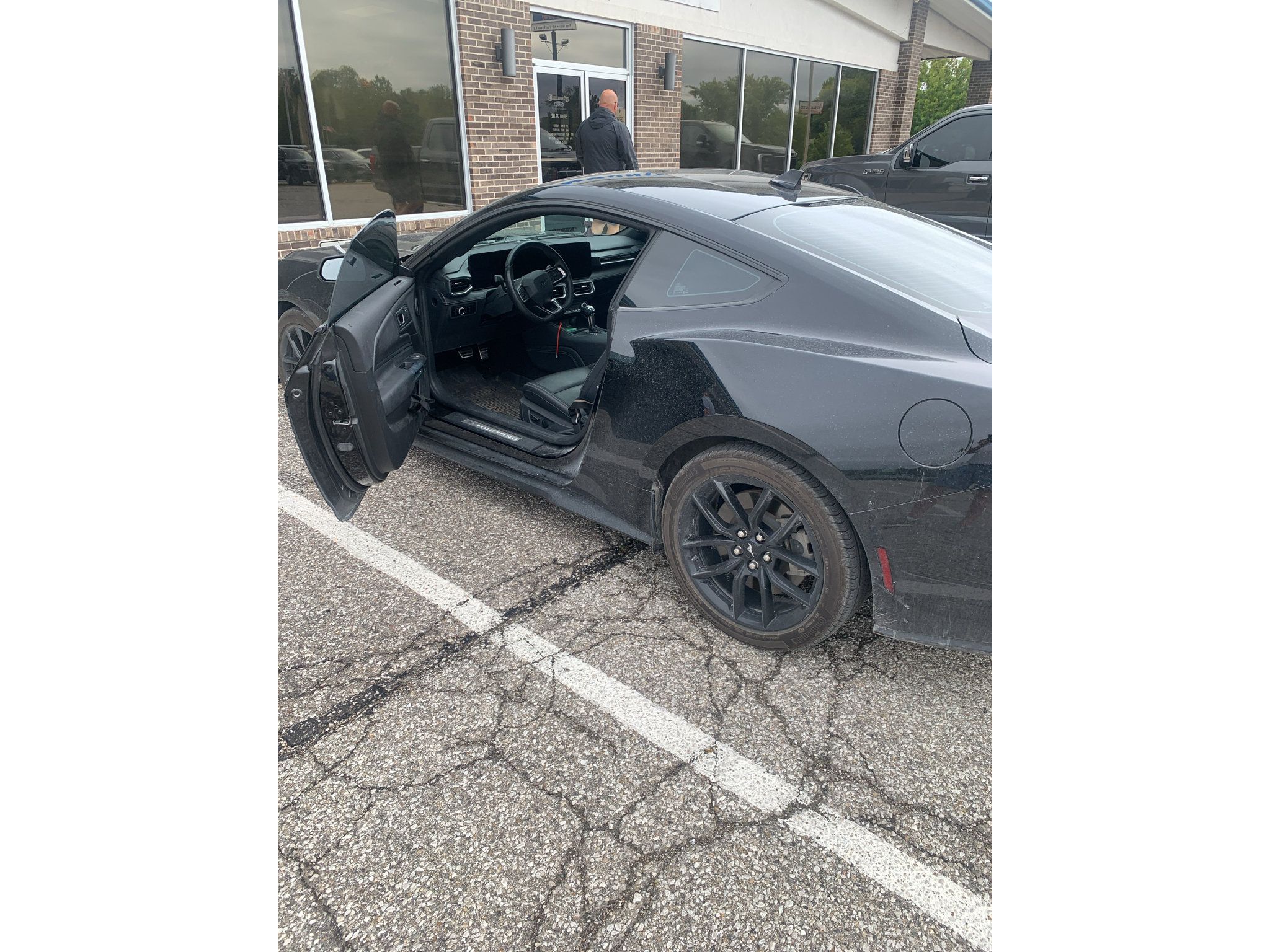 Used 2024 Ford Mustang GT Premium RWD image 2