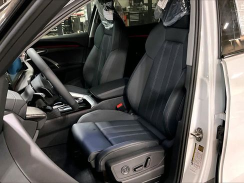 New 2026 Audi Q5 Premium Plus image 9