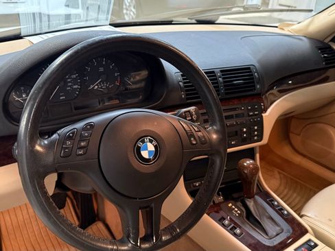 Used 2004 BMW 325Ci Coupe image 15