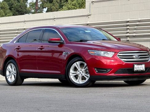 Used 2015 Ford Taurus SEL FWD image 2