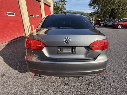 Used 2014 Volkswagen Jetta SE FWD image 6
