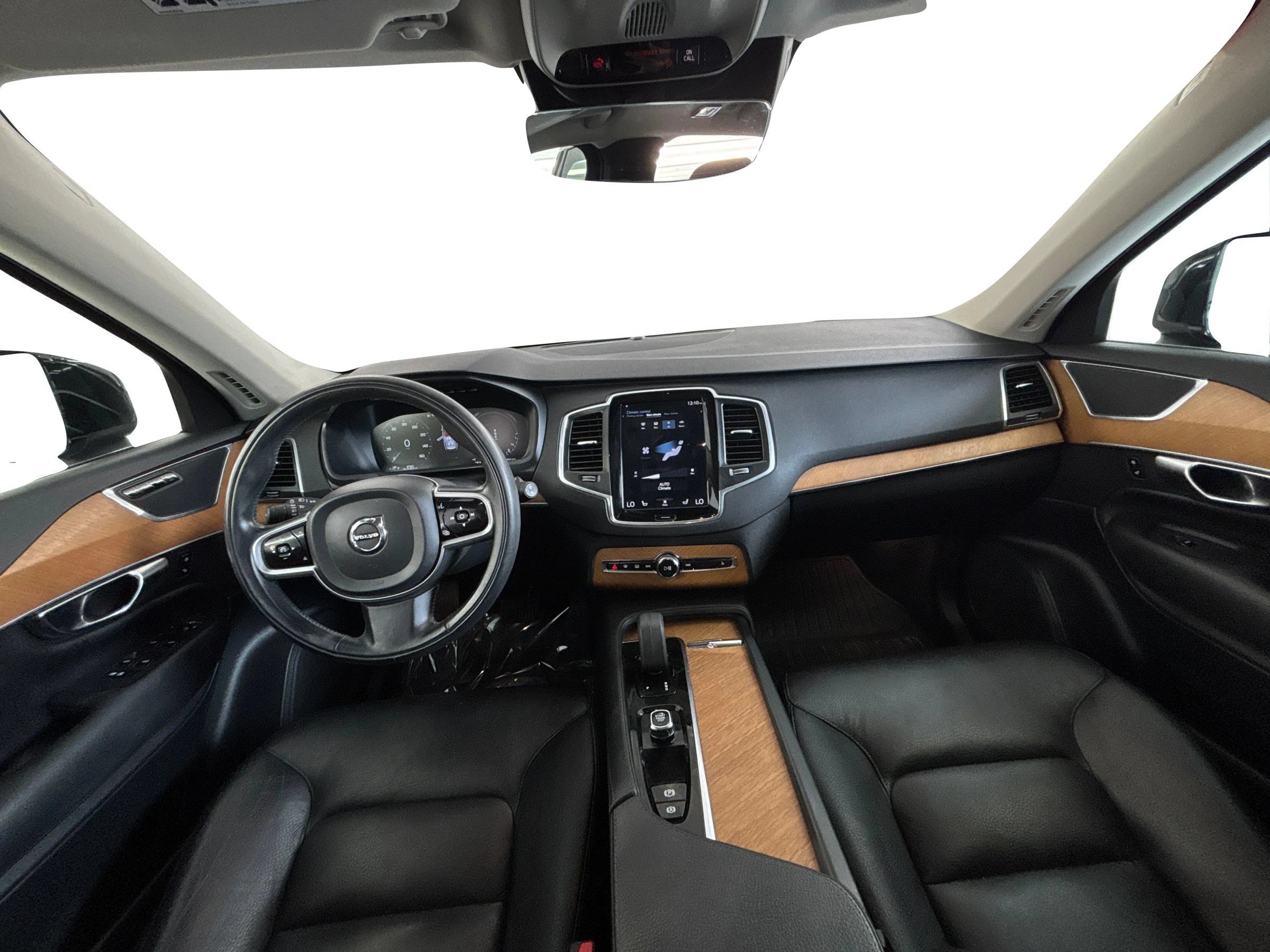 Used 2022 Volvo XC90 T8 Inscription Expression w/ Climate Package AWD/4WD image 17