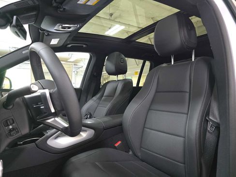Used 2026 Mercedes-Benz GLS 450 4MATIC image 21