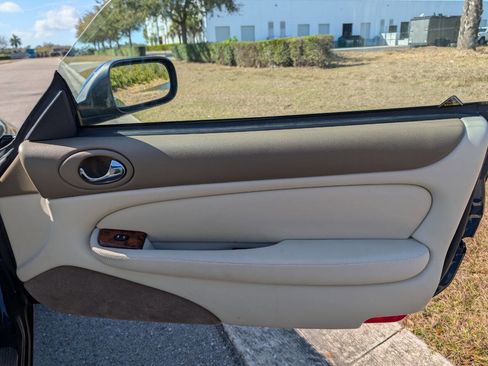 Used 1998 Jaguar XK8 Convertible image 10
