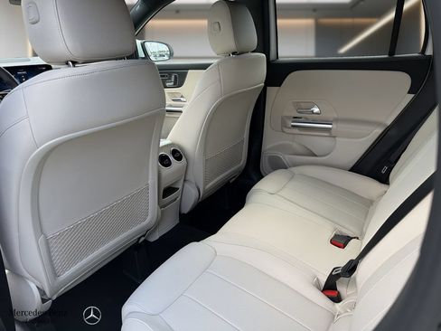 New 2026 Mercedes-Benz GLA 250 4MATIC image 12